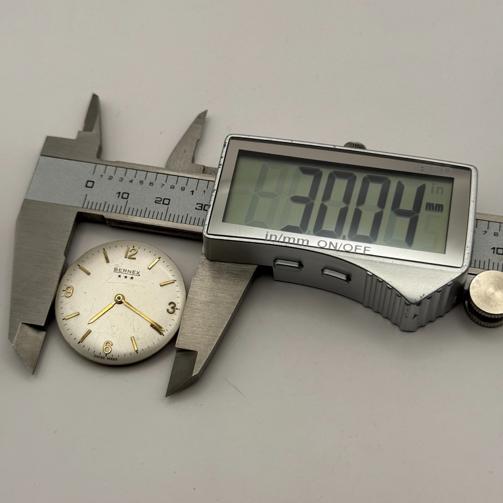 ETA 2750 Watch Movement Bernex Manual Wind Vintage Swiss Parts Repair 25.8mm