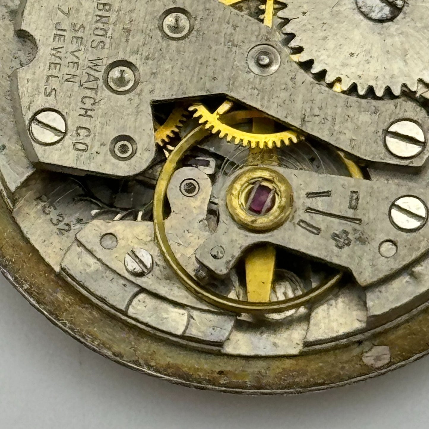 25.9mm Helbros PS32 Manual Wind Swiss 7 Jewels Watch Movement Vintage PARTS