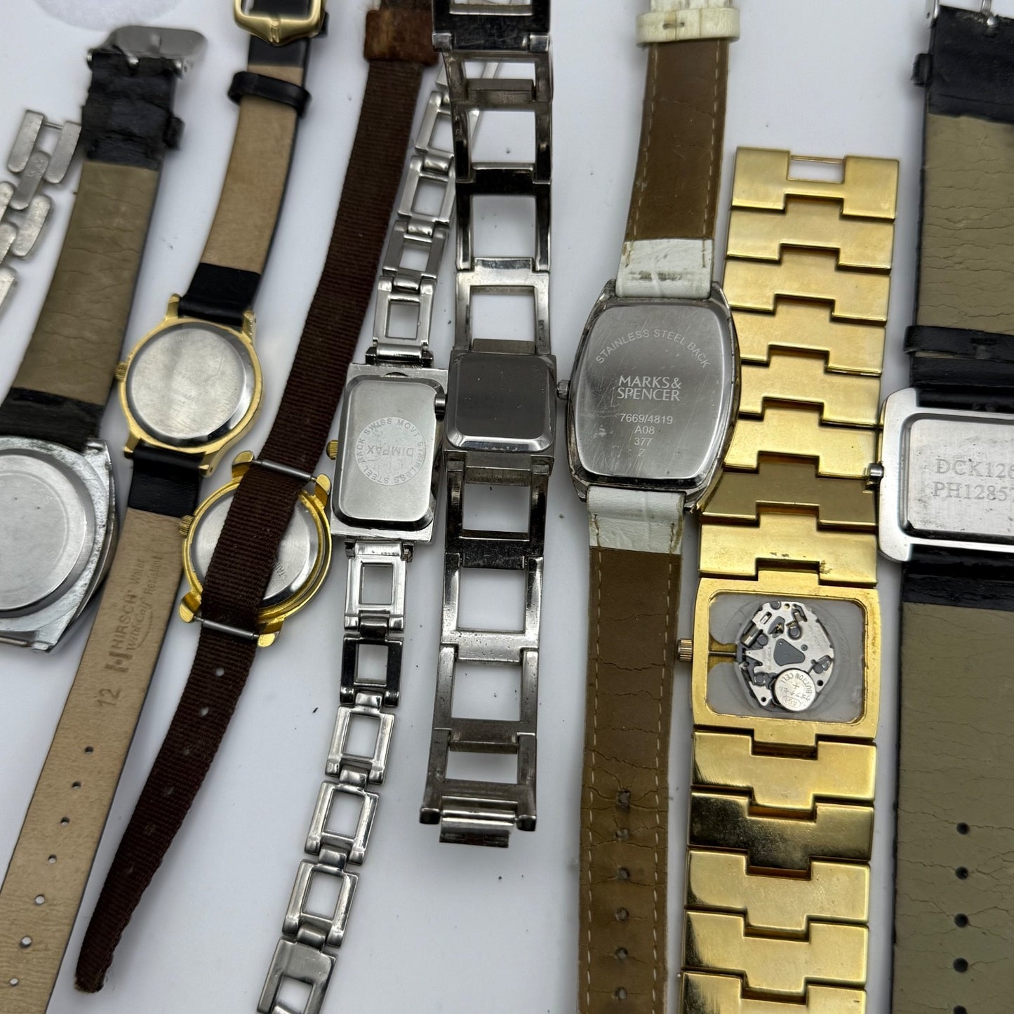 Bundle Of 16 Quartz Watches Modern / Vintage Untested Parts / Repair / Crafts