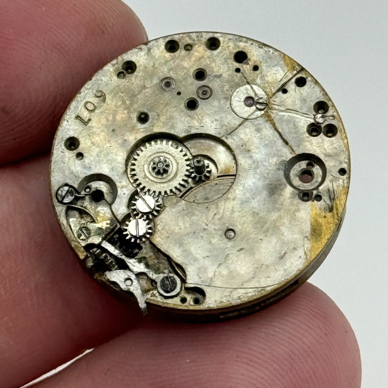 24.8mm Interesting Unidentified 607 Manual Wind Swiss Watch Movement PARTS SPARE