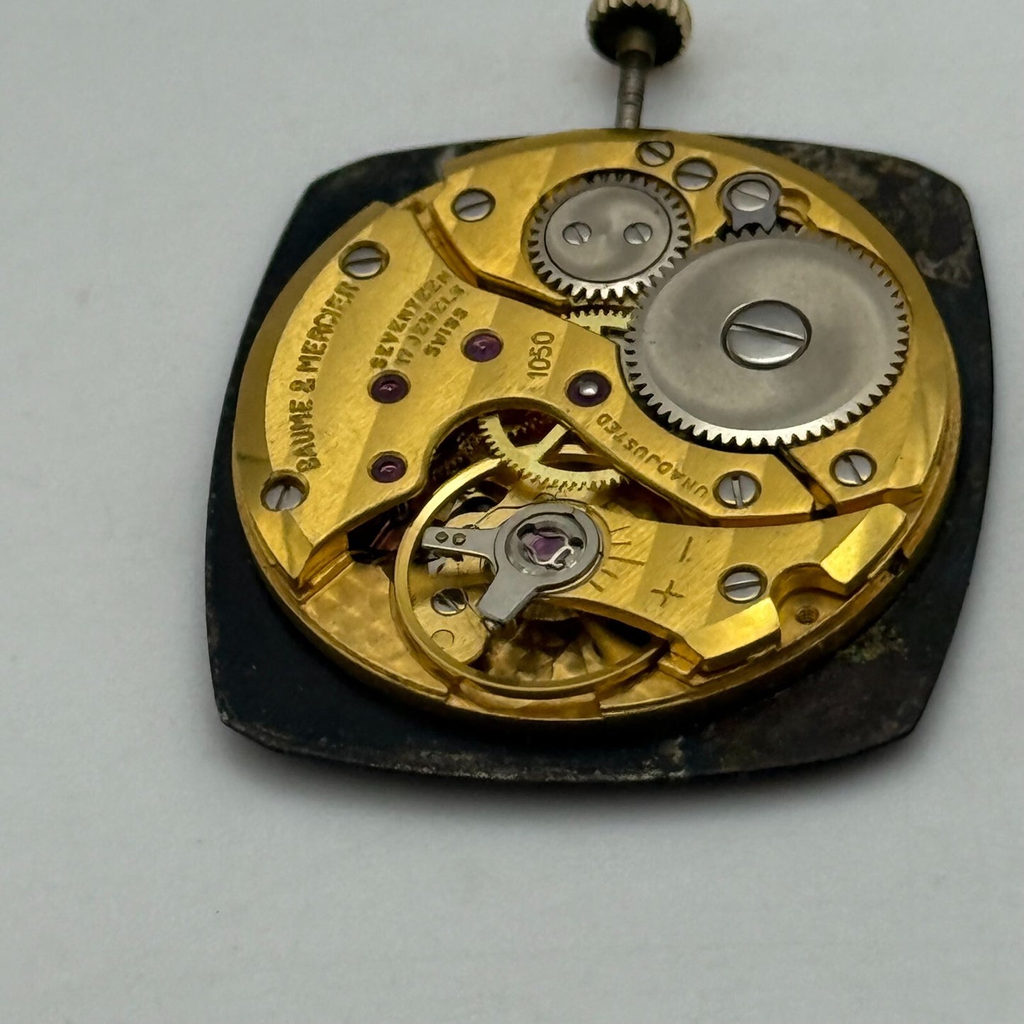 23.6mm Running Vintage Baume & Mercier 1050 Manual Wind Watch Movement PARTS