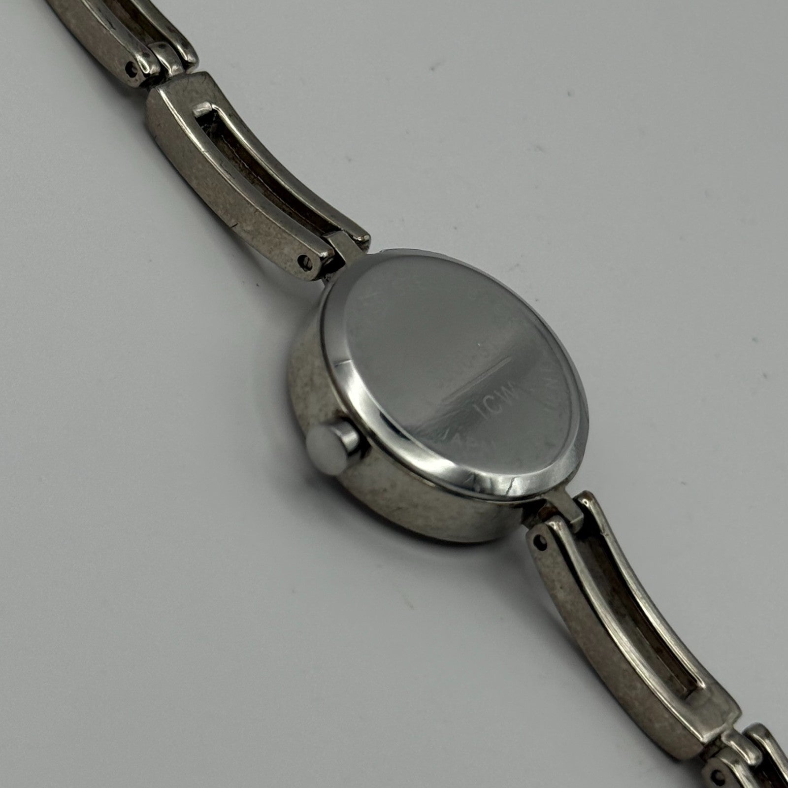 Infinite Ladies Quartz Watch Silver Tone Bracelet Japan Working 20mm 6.75 Inches
