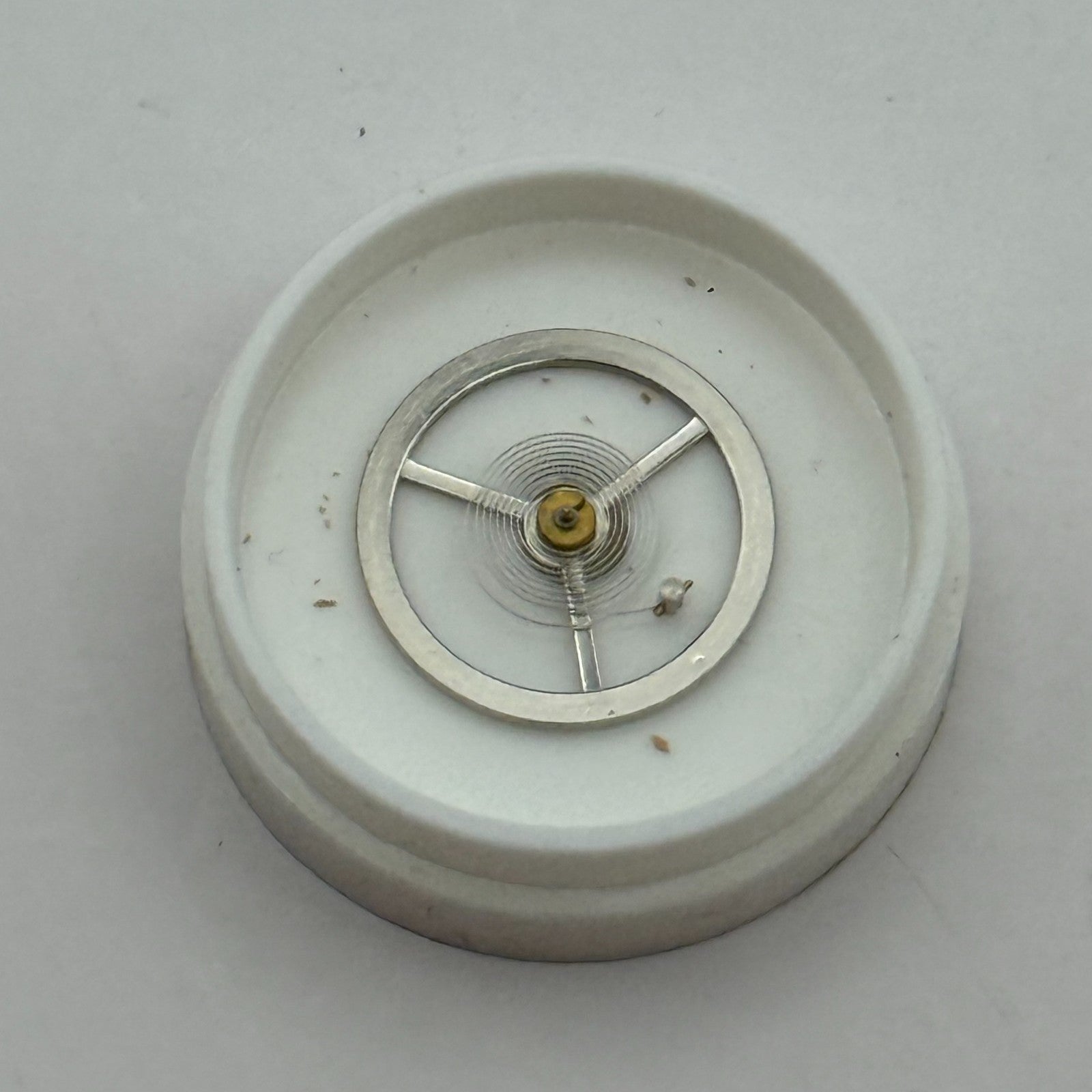 EB 1197 Balance Wheel Complete And Spring 10½’’’ 109 M Watch Movement Parts NOS