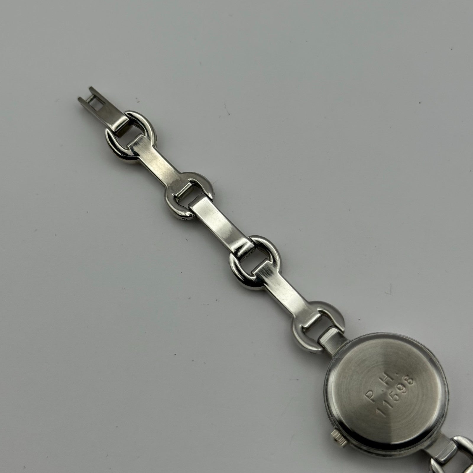 R Ladies Quartz Watch Silver Tone Bracelet Working 22mm New Battery