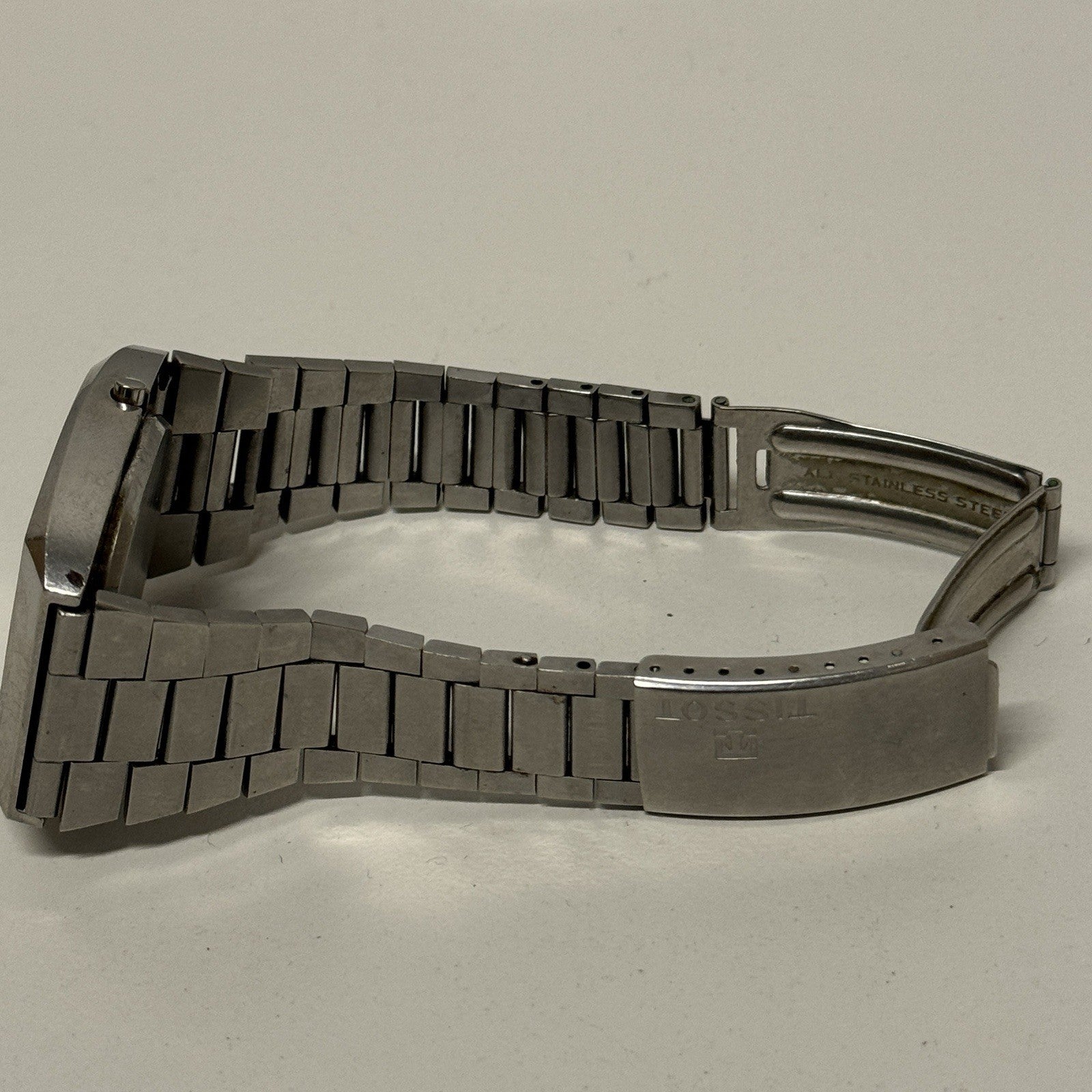 37mm Tissot 2040 Liquid Crystal 40626 - 2144 Quartz LCD Vintage Watch FOR PARTS