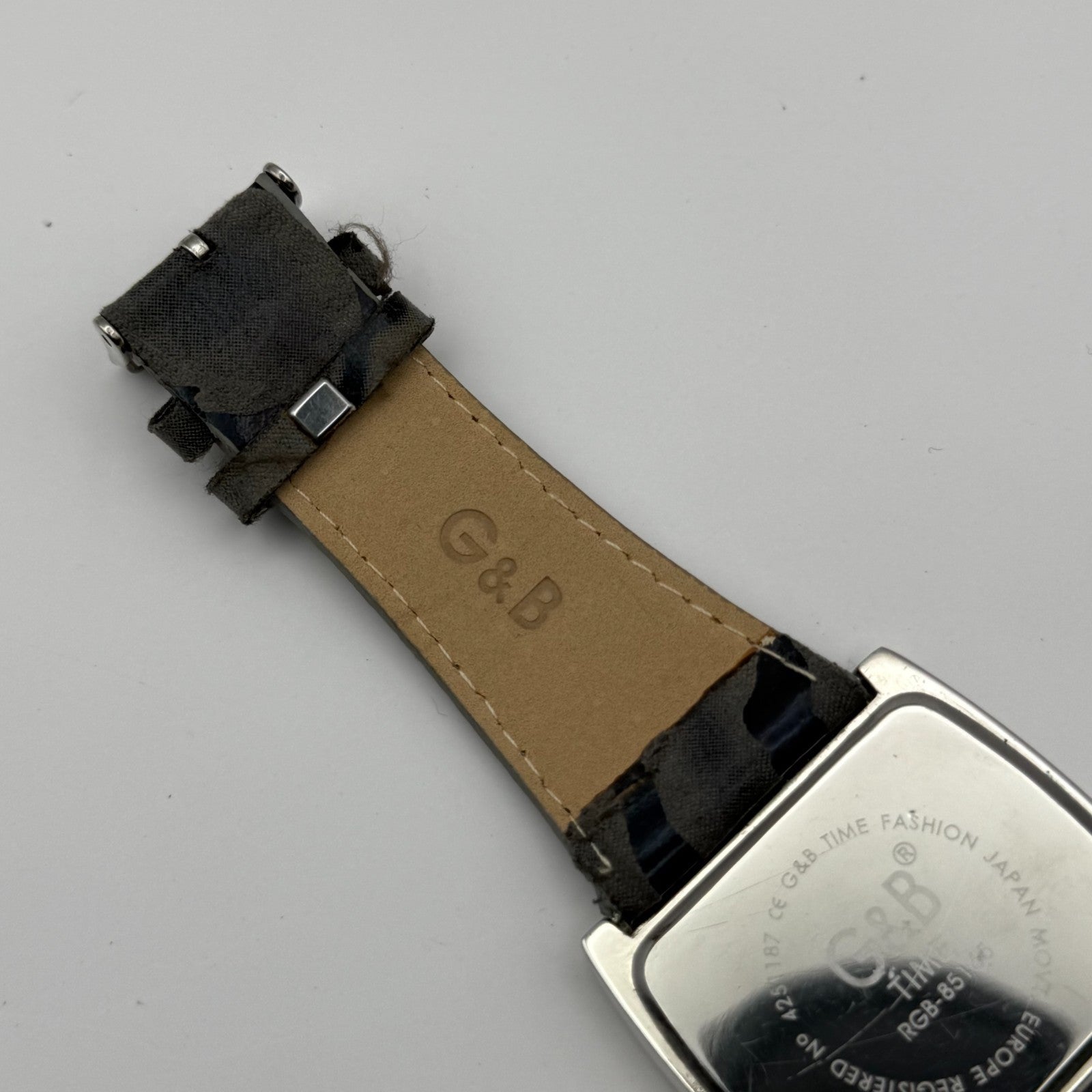 G&B Time Fashion Ladies Quartz Watch Crystal Accents Leather Strap Working 42mm