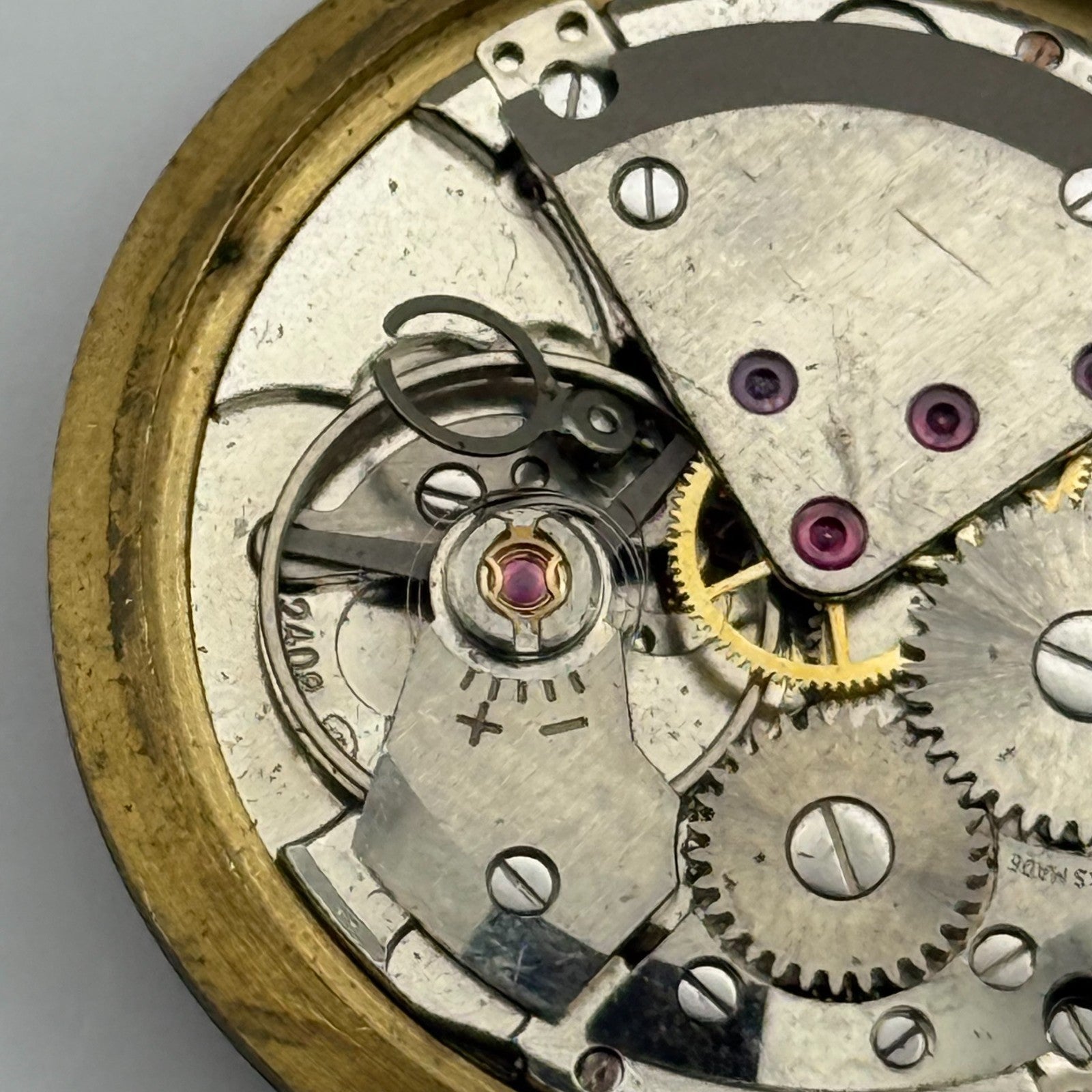 ETA 2408 Watch Movement Avia Manual Wind Vintage Swiss Parts Repair 31.4mm