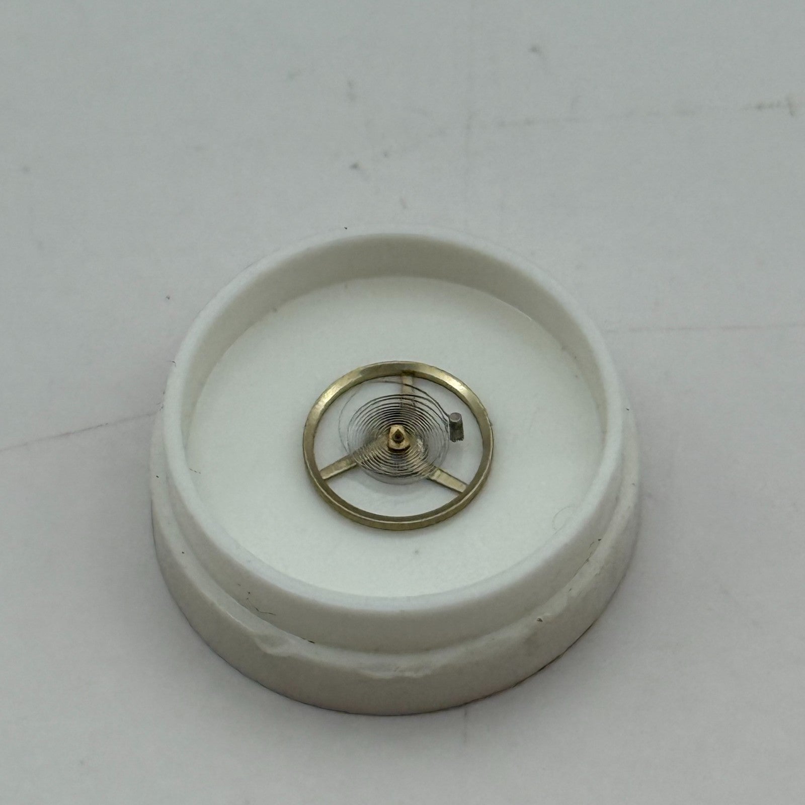 ST 69-21 Balance Wheel Complete And Spring 1509 M Watch Movement Parts 
