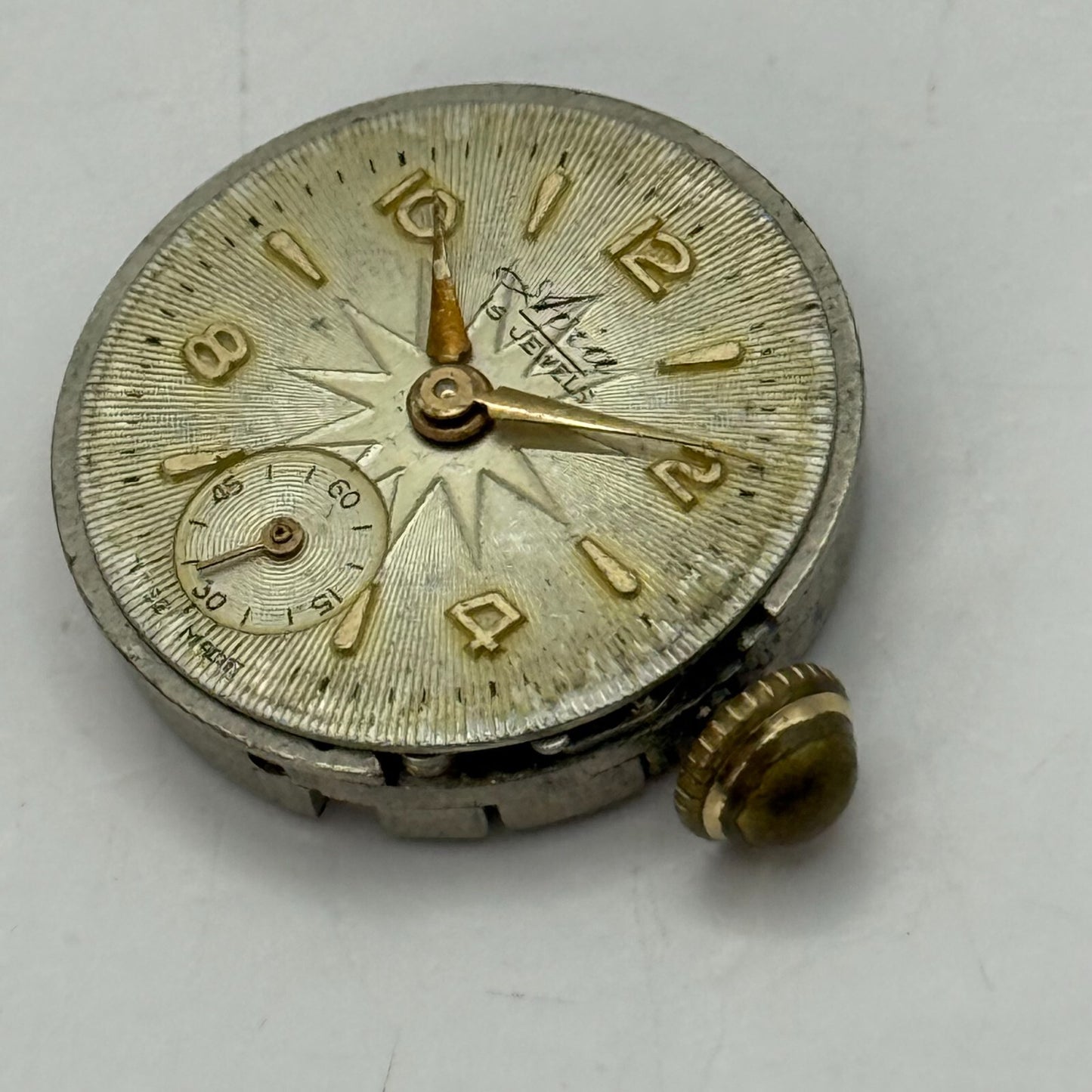 19.8mm Vintage Avia Derby D 40 Swiss Manual Wind Watch Movement PARTS REPAIR
