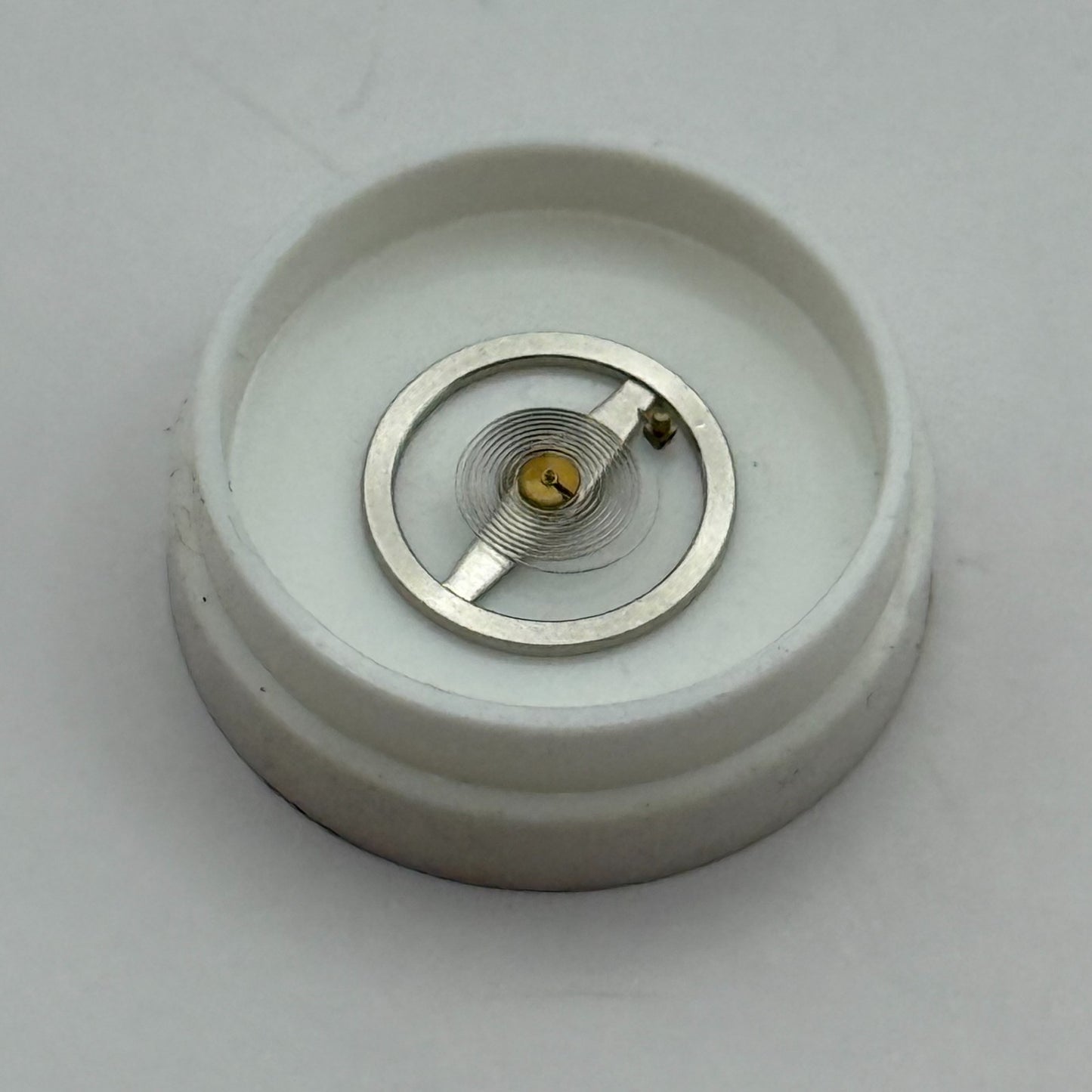 RL RAX 1013 1237 Balance Wheel Complete And Spring 1679 M Watch Movement Parts