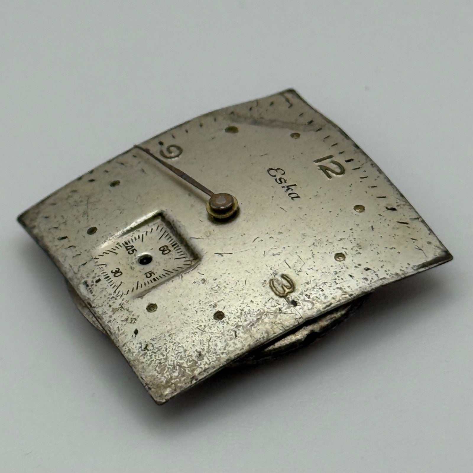 ETA 900 Watch Movement Eska Ticking Manual Wind Vintage Swiss Parts 23.6mm