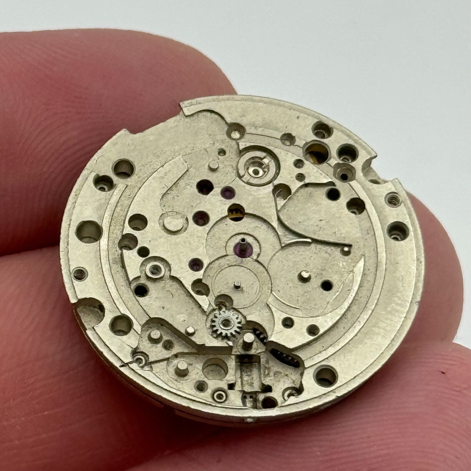 26.9mm Unidentified 3317 Manual Wind 17 Jewels Watch Movement Vintage PARTS