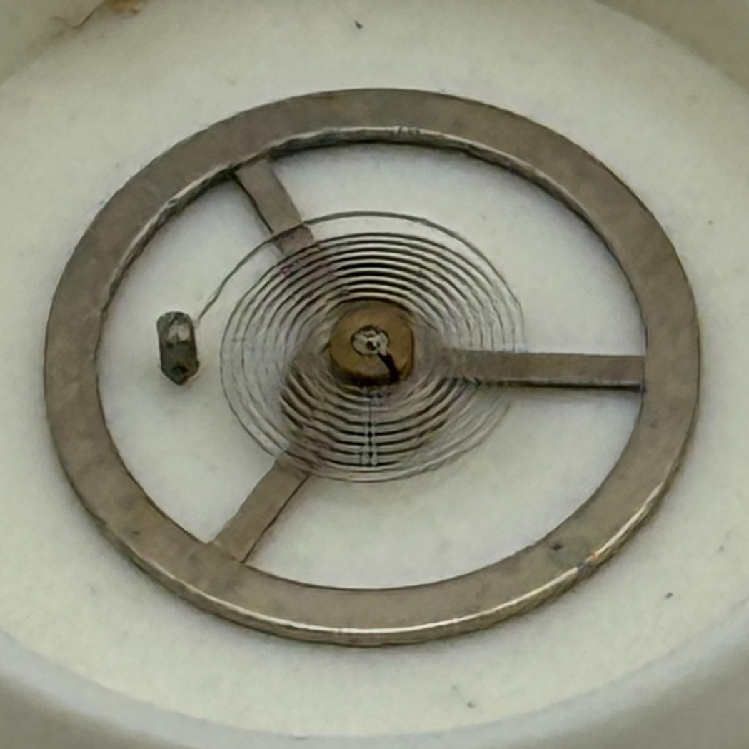 EB 1553 1579 Balance Wheel Complete And Spring 466 Watch Movement Parts NOS 