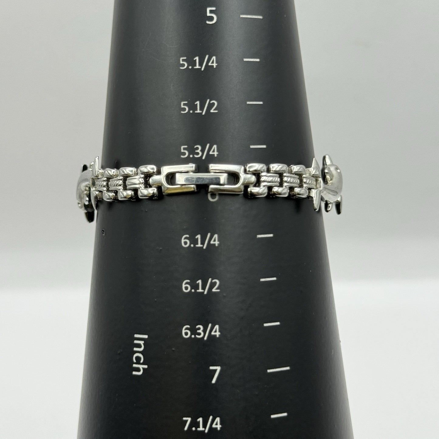 22mm Working Ladies Carvel Dolphin Stainless Steel Quartz Watch 5.75 Inches