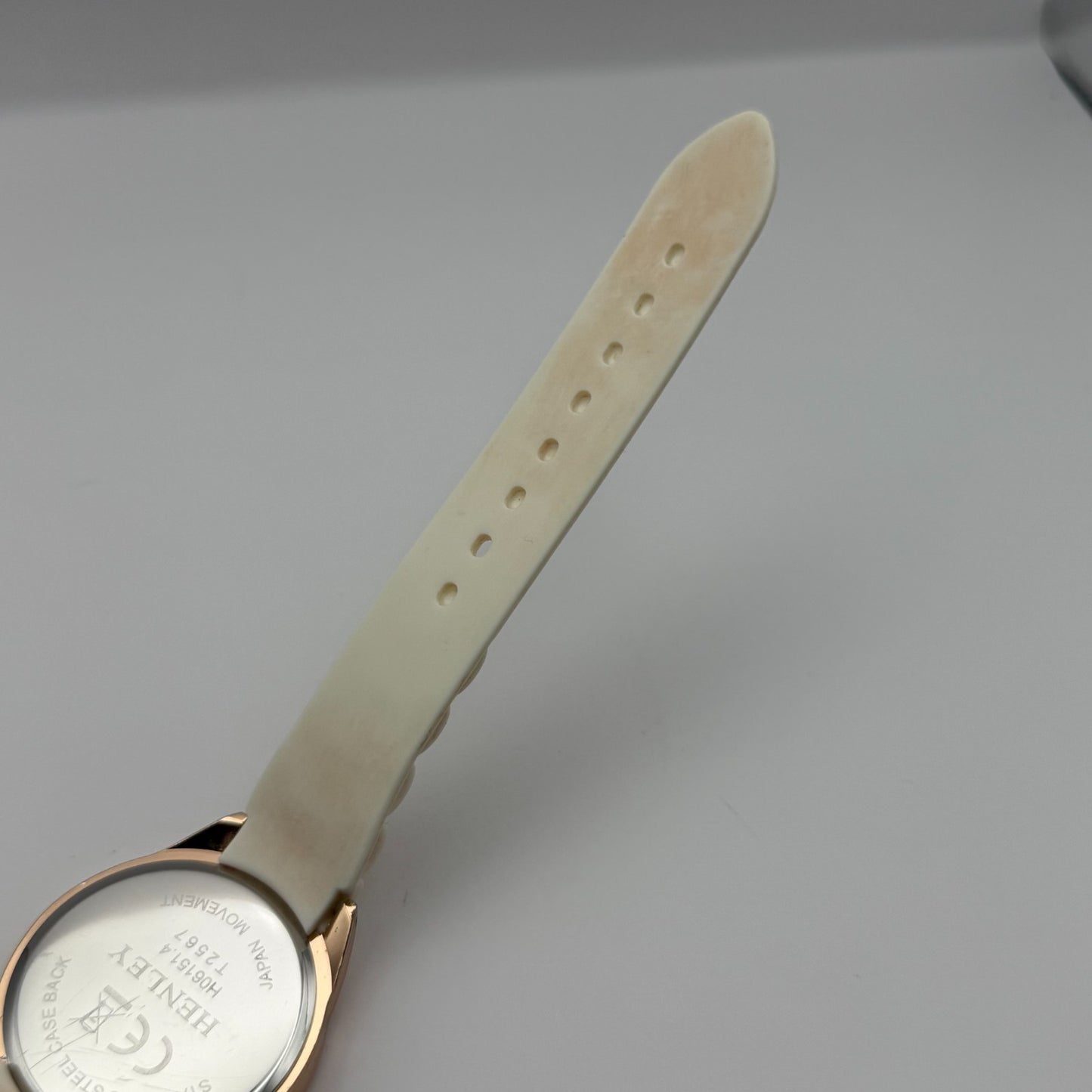 Henley Ladies Quartz Watch White Dial Rose Gold Tone Case Japan Working 40mm