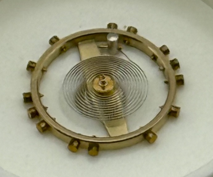 Balance Wheel Complete And Spring 8 3/4''' Lever Renata Watch Movement Parts 