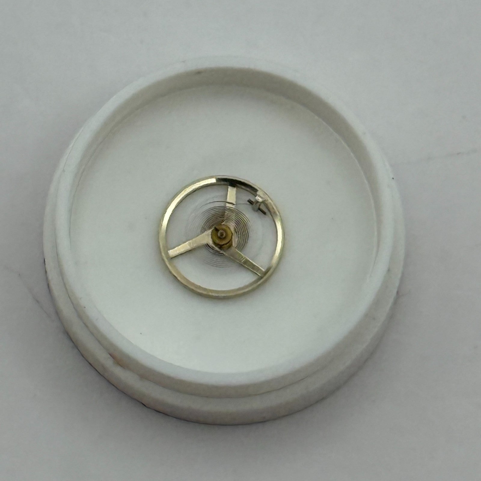 FEF 6620 Balance Wheel Complete And Spring 5½’’’ 1450 M Watch Movement Parts 