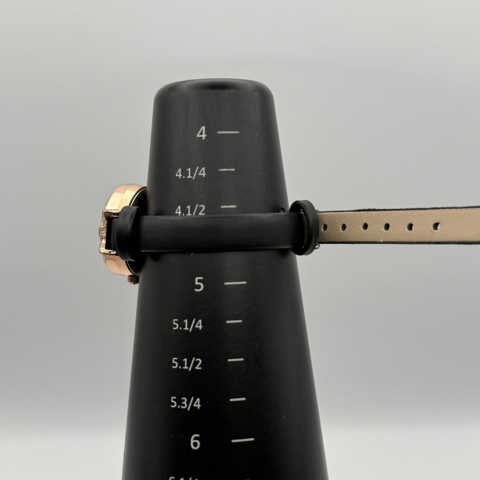 GoGoey Ladies Quartz Watch Mother of Pearl Dial Black Strap Working 24mm