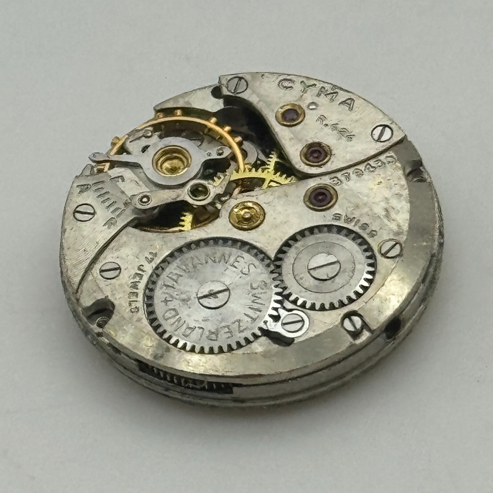 19.7mm Cyma R.424 Sub Seconds Manual Wind Watch Movement Swiss Vintage PARTS