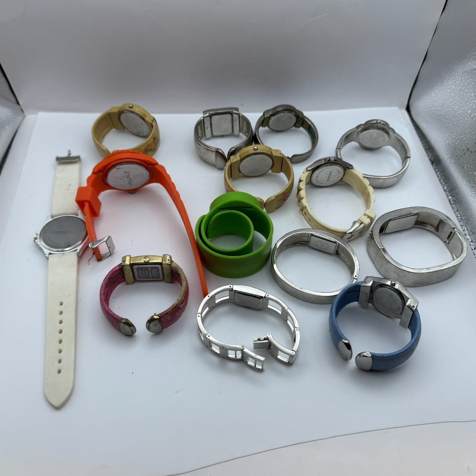 Large Bundle Of Vintage / Modern Quartz Watches Joblot UNTESTED PARTS REPAIR