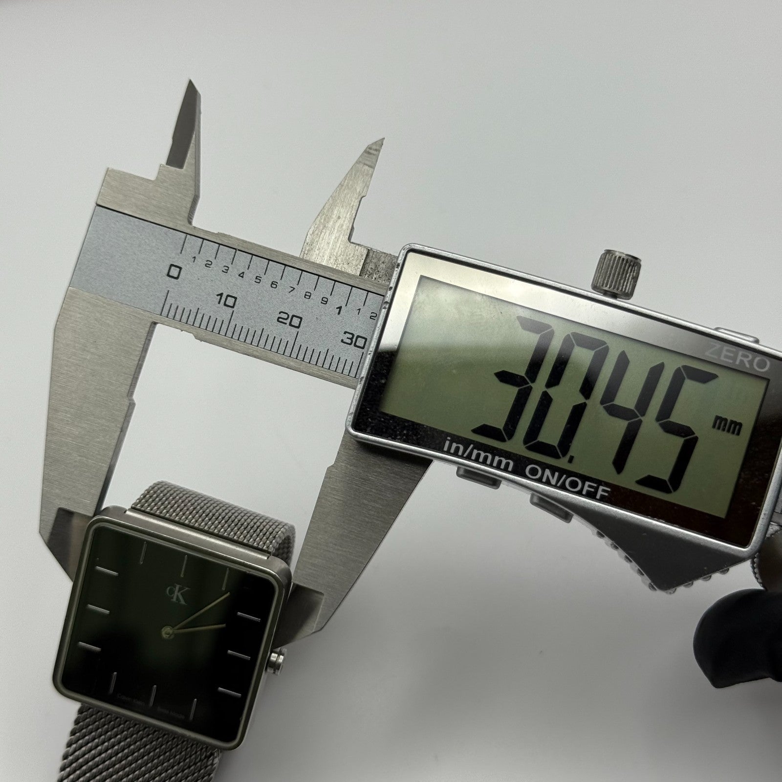 Calvin Klein Ladies Quartz Watch Black Dial Mesh Strap Swiss 30mm PARTS REPAIR