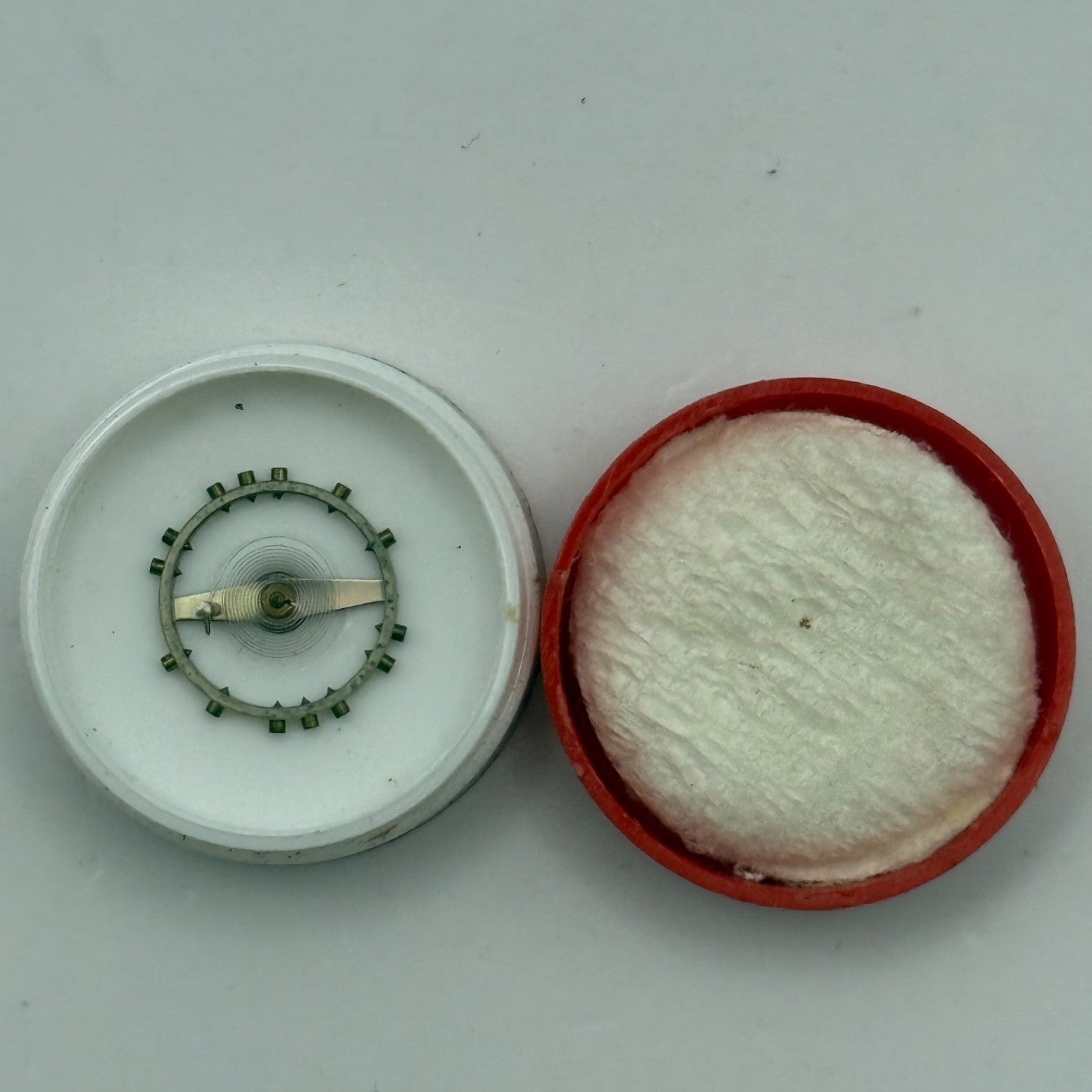 AS 984 Balance Wheel Complete And Spring 10 1/2''' 30 M Watch Movement Parts NOS