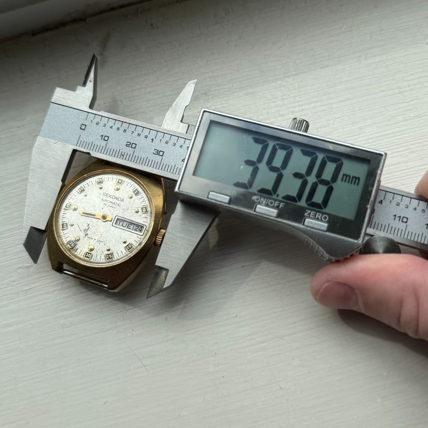 37mm Men's Vintage Sekonda USSR AU10 Automatic 26 Jewels Date Watch PARTS REPAIR