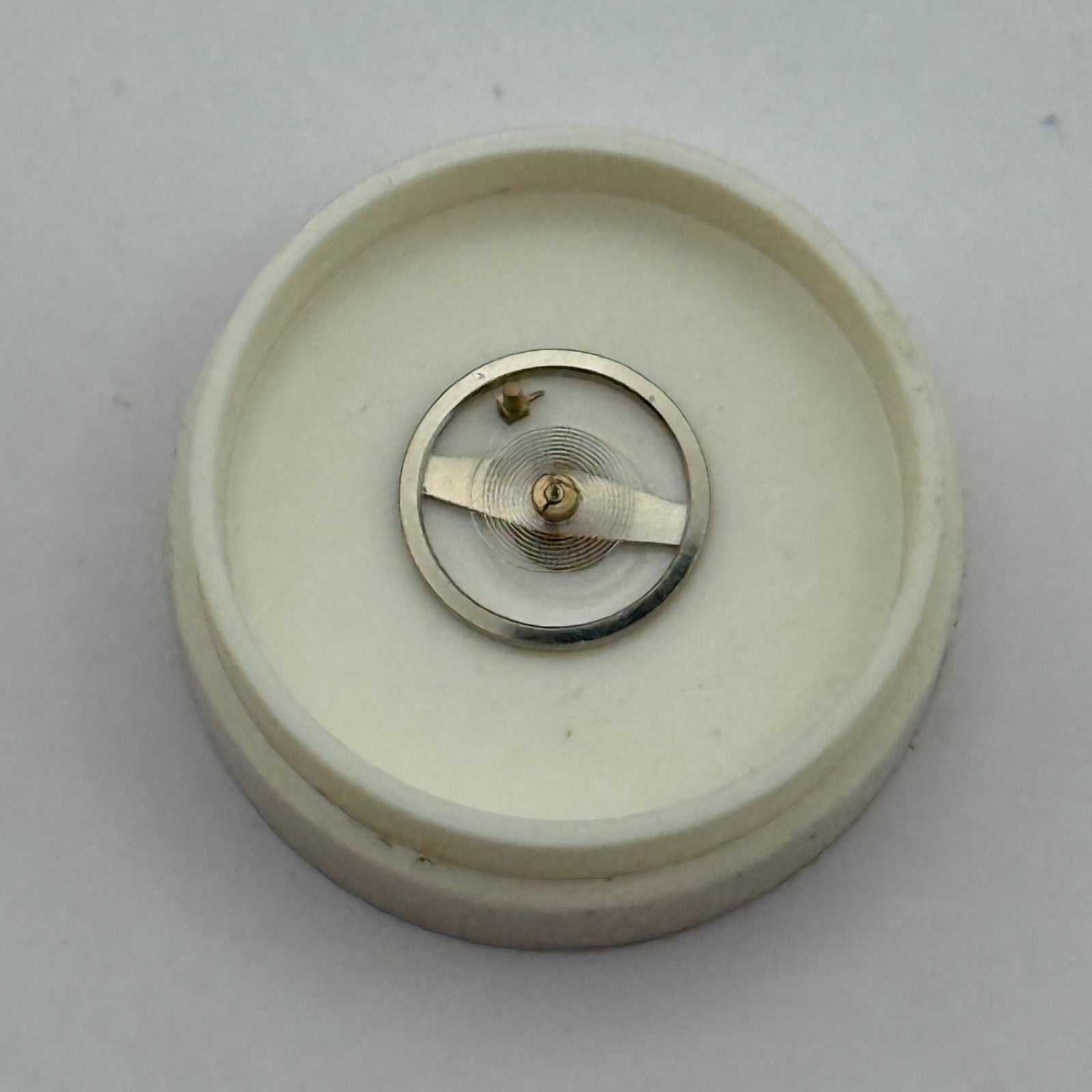 Brac 2051 Balance Wheel Complete And Spring  5¼’’’ 69 M Watch Movement Parts NOS