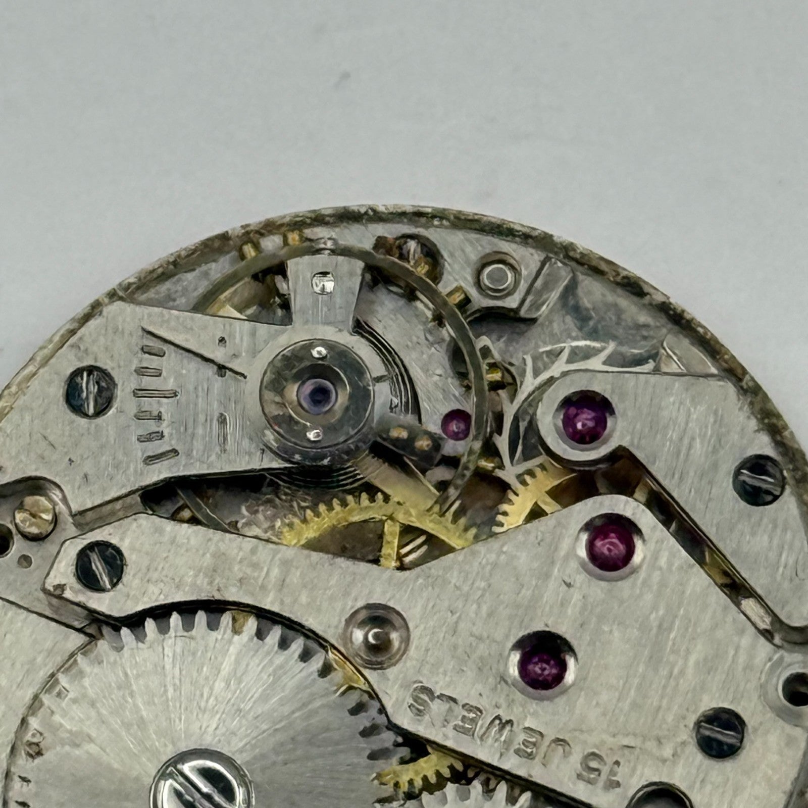 AS 1002 984 Watch Movement Avia Running Manual Wind Vintage Parts Repair 23.6mm