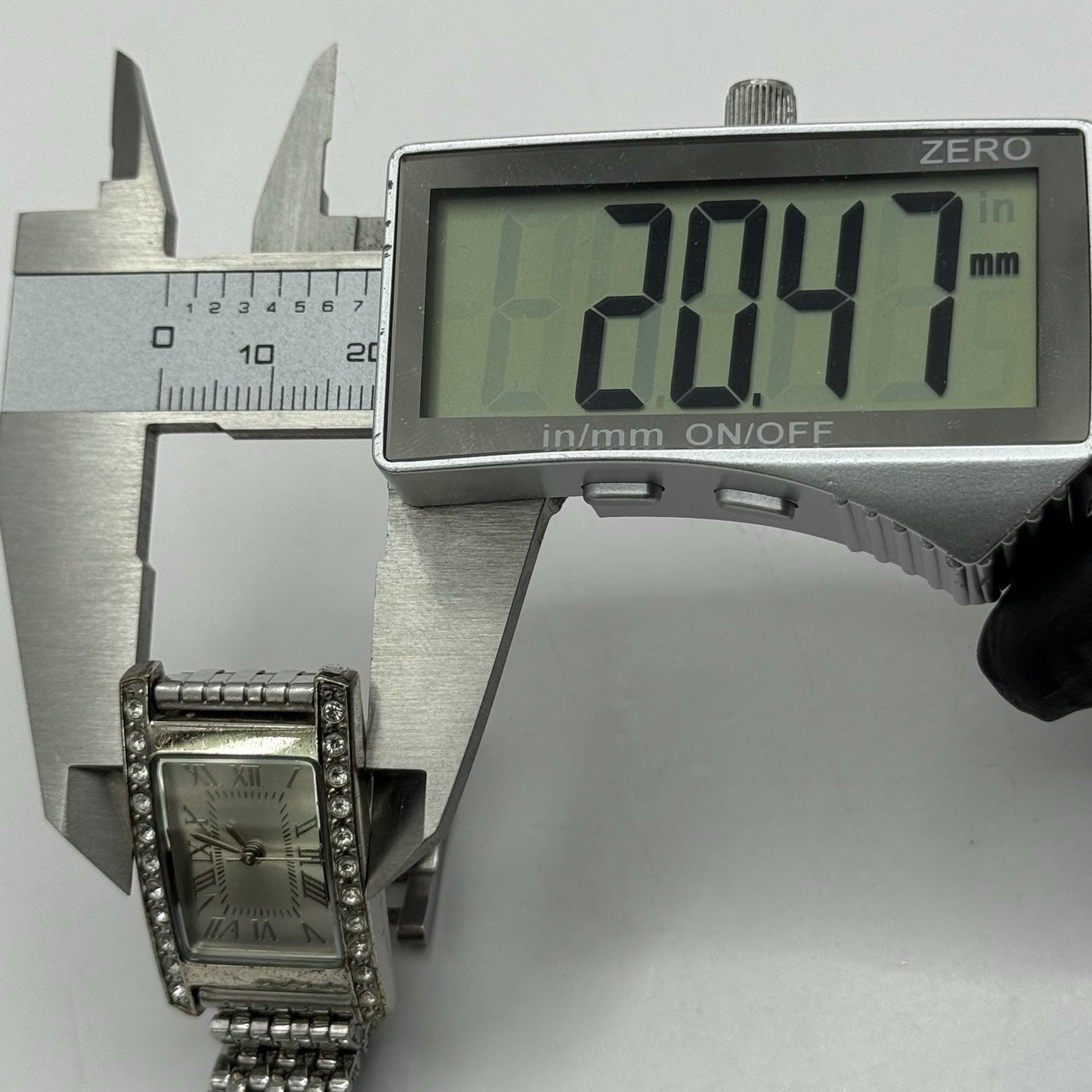 20mm Working Ladies M&S Silver Tone Jewelled Quartz Watch Broken Strap