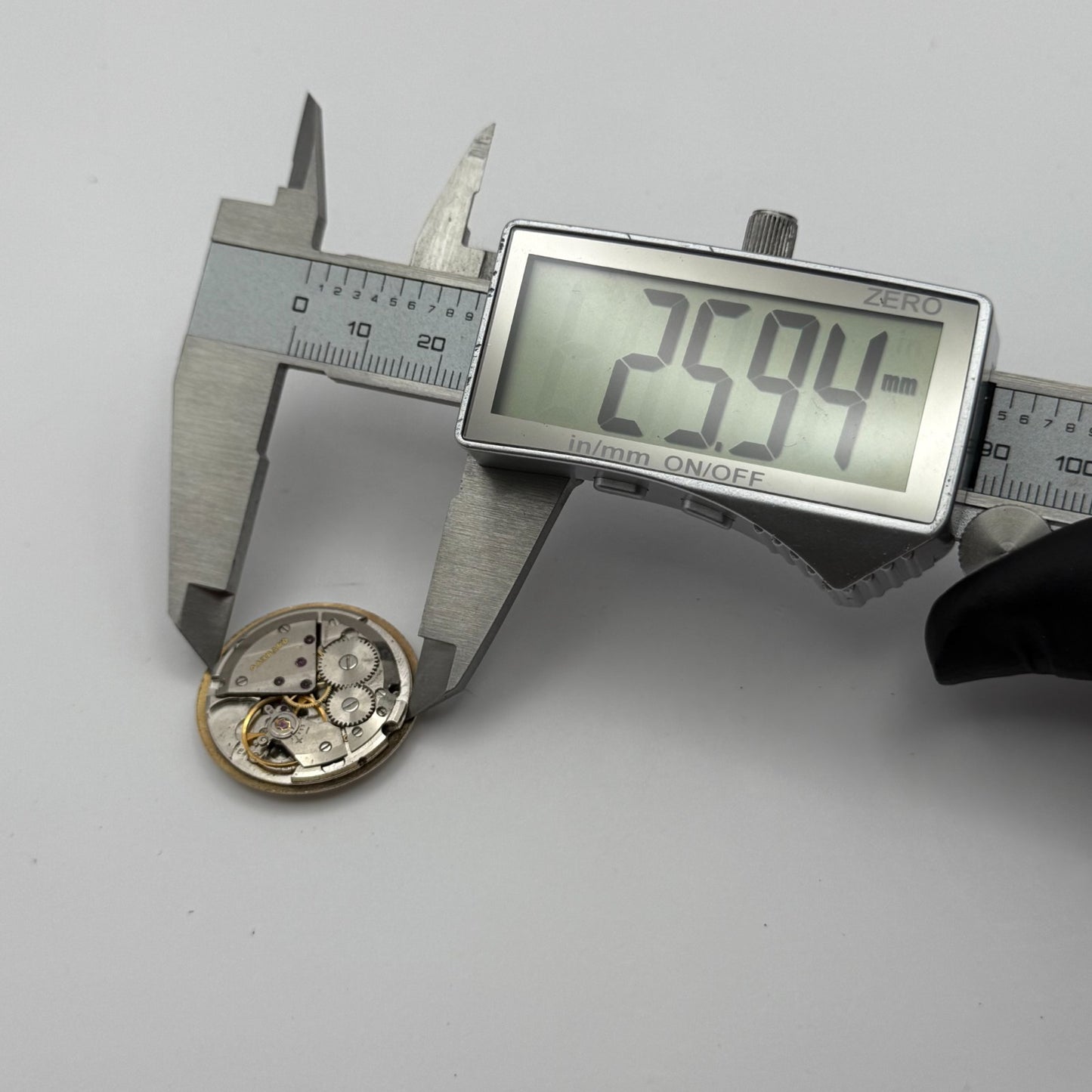 ETA 2391 Watch Movement Garrard Manual Wind Vintage Swiss Parts Repair 25.9mm