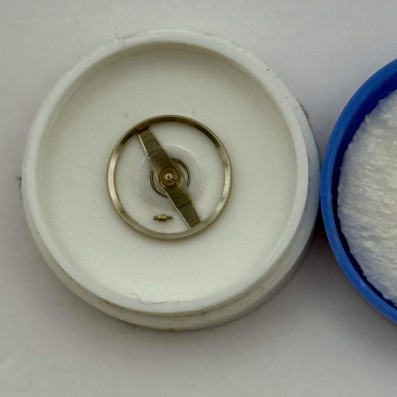 Oris 590 Balance Wheel Complete And Spring Ancre 1725 M Watch Movement Parts NOS