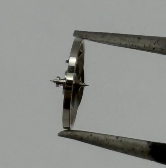 AS 1677 Balance Wheel Complete And Spring 1414 M Watch Movement Parts NOS