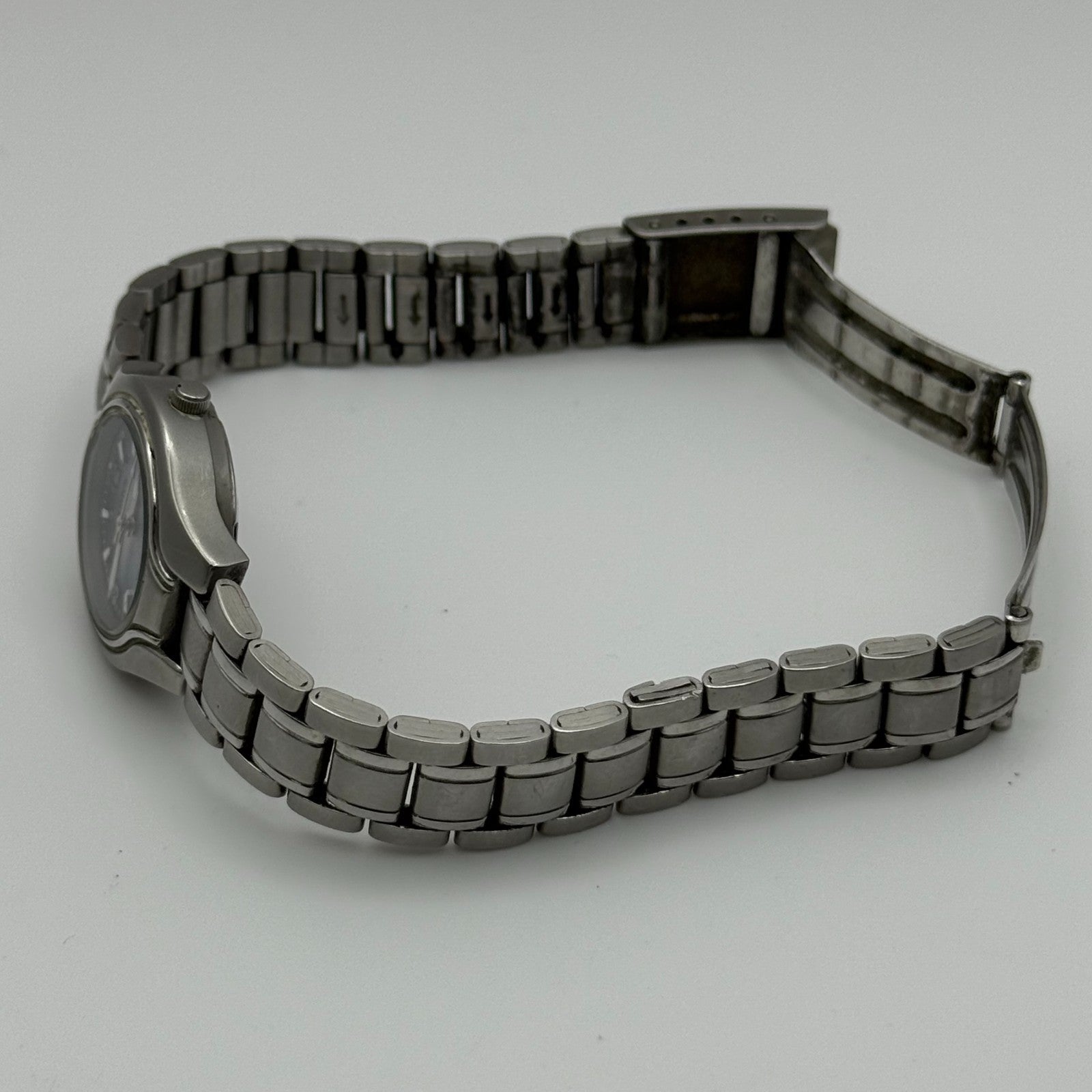 Lorus Ladies Quartz Watch Blue Dial Silver Tone Bracelet Japan Working 23mm