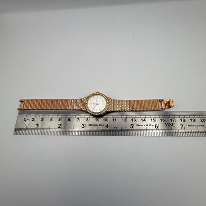 Infinite Ladies Quartz Watch Gold Tone Crystal Accents Bracelet Working 25mm