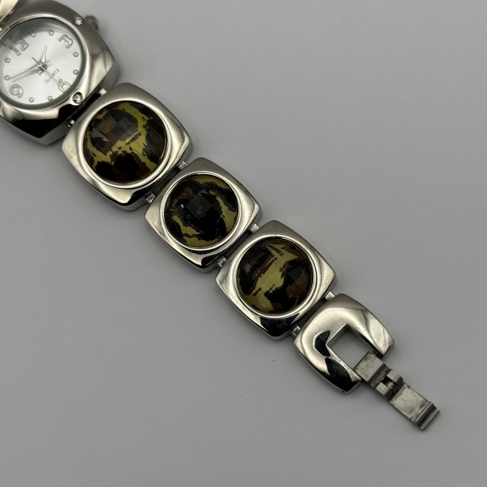 Avon Ladies Quartz Watch Silver Dial Squared Shape Bracelet Japan Working 25mm