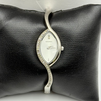 Sekonda Ladies Quartz Watch Crystal Accents Silver Tone Bracelet Working 17mm
