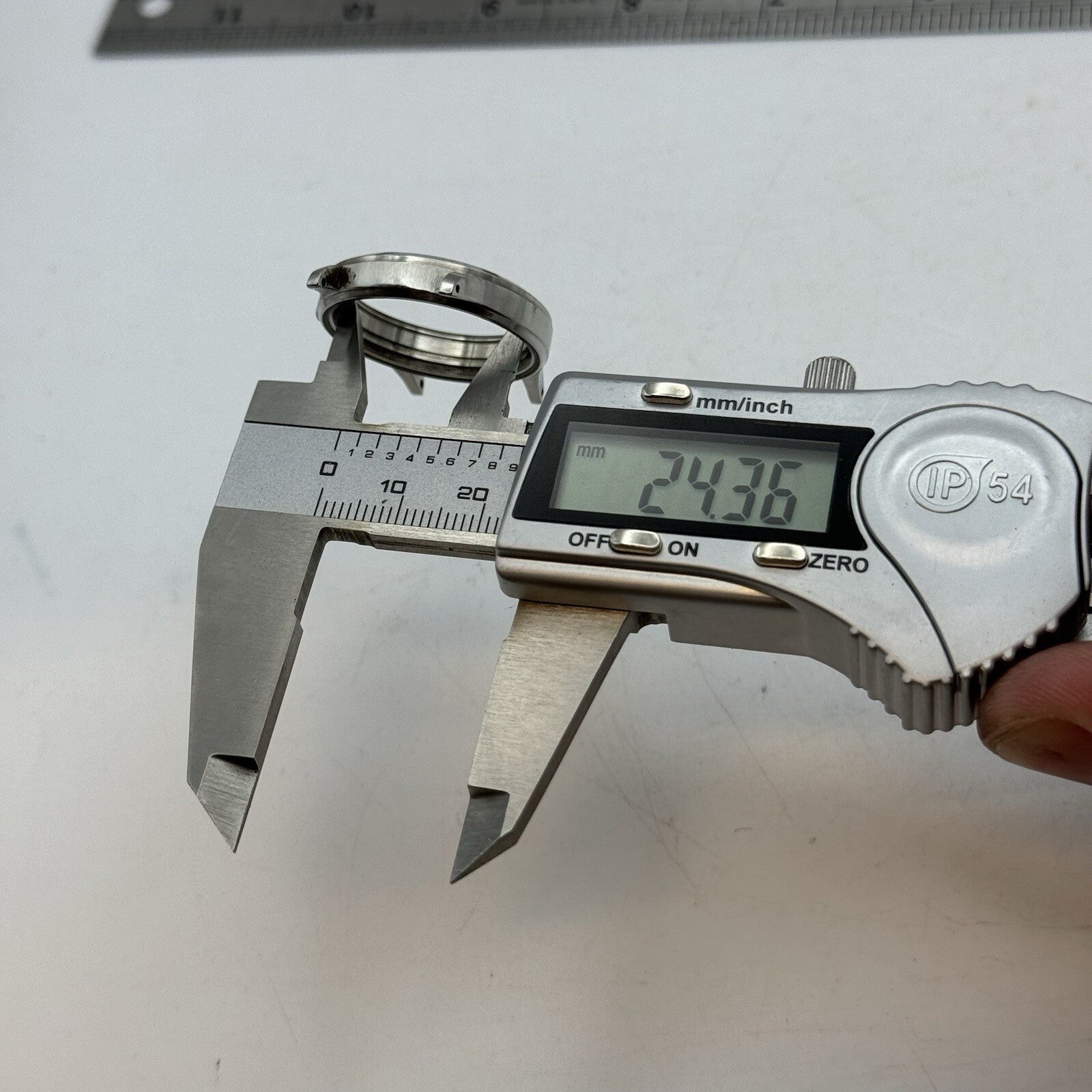 29.5mm Vintage Girard Perregaux 7163 Engraved Watch Case StayBrite Steel Brevet