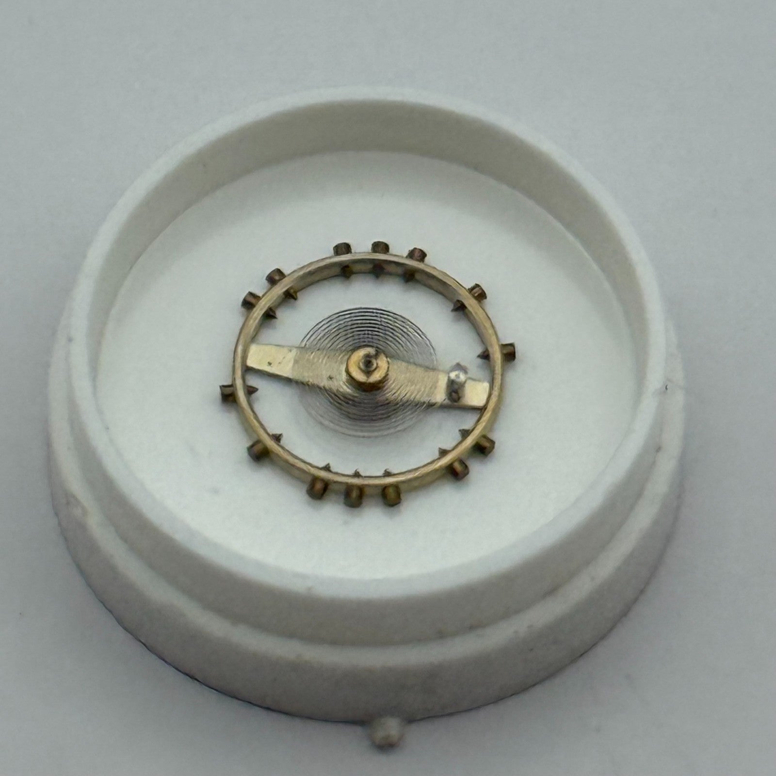 AS 415 Balance Wheel Complete And Spring 9¾’’’ 19 Watch Movement Parts NOS 