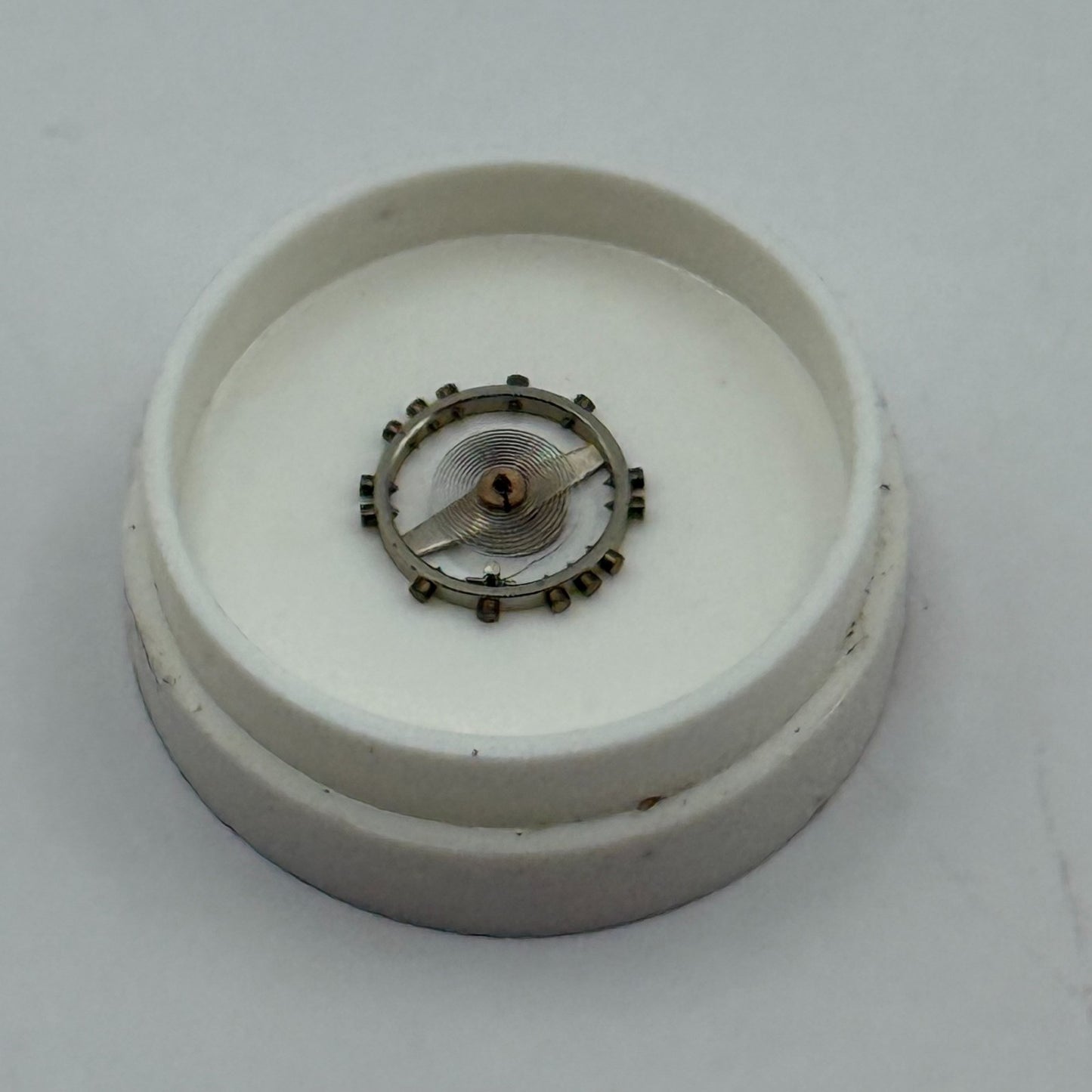 FEF 430 6600 Balance Wheel Complete And Spring 943 M Watch Movement Parts NOS