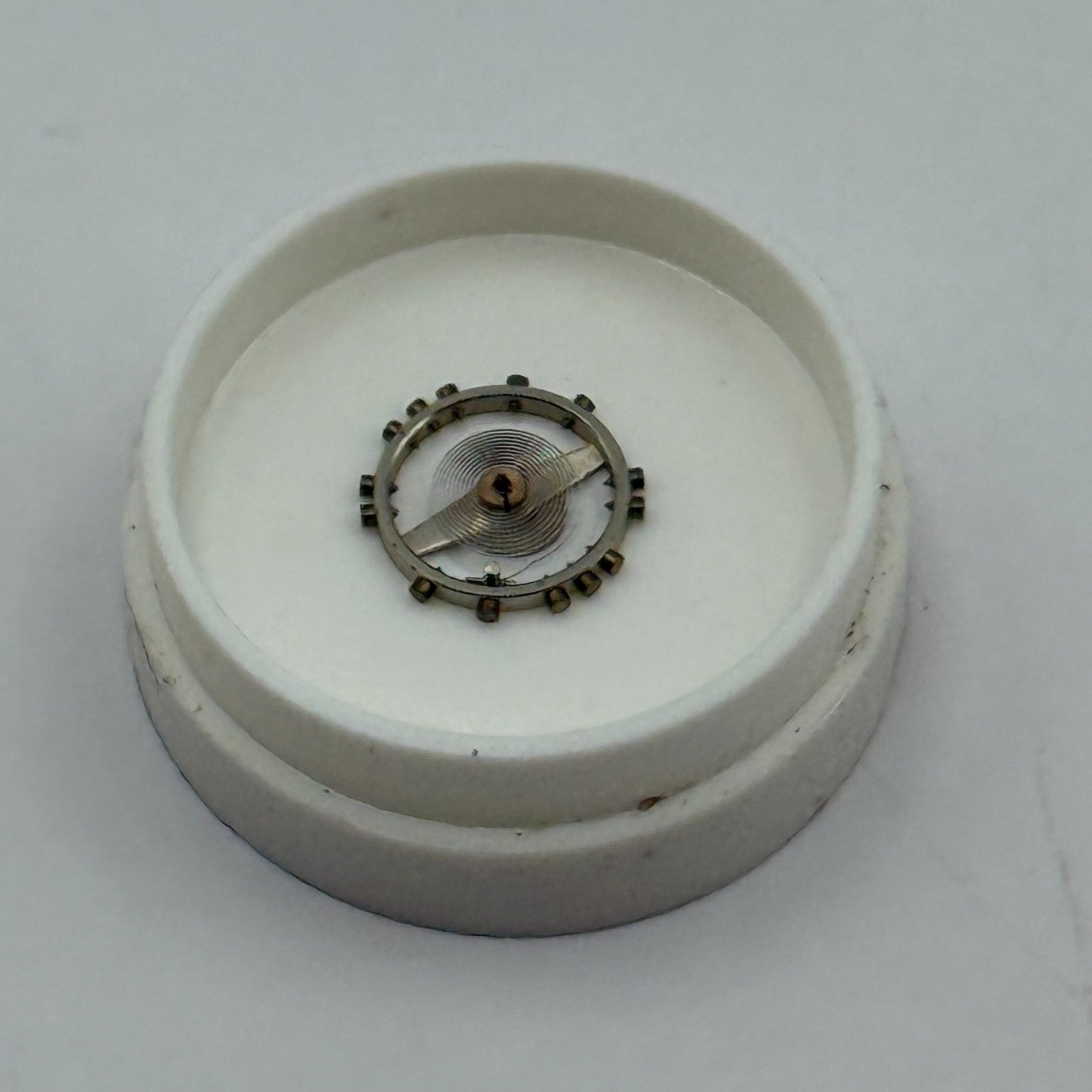 FEF 430 6600 Balance Wheel Complete And Spring 943 M Watch Movement Parts NOS