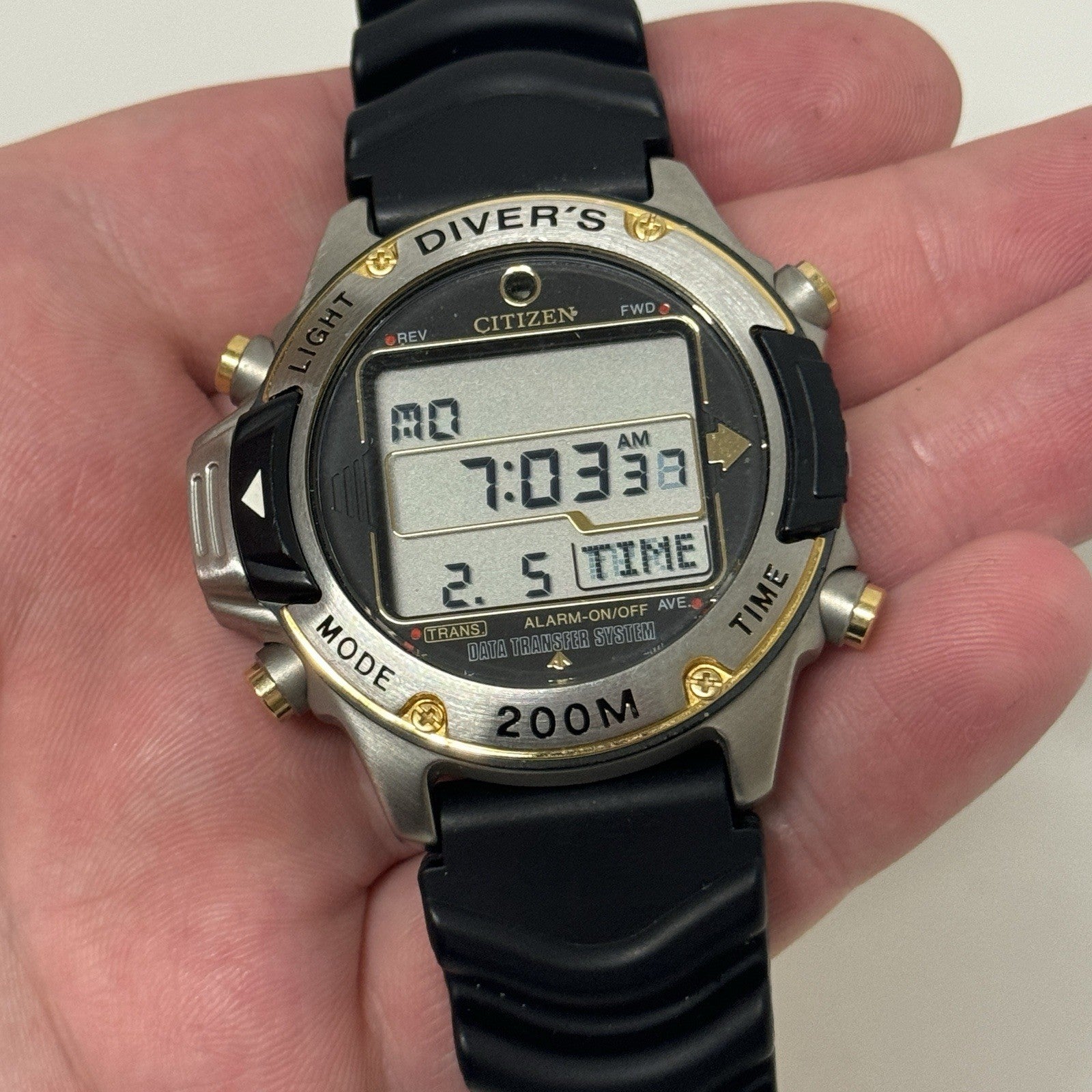 46mm Citizen Promaster Hyper Aqualand D203-089821 Digital Watch Runs To Repair
