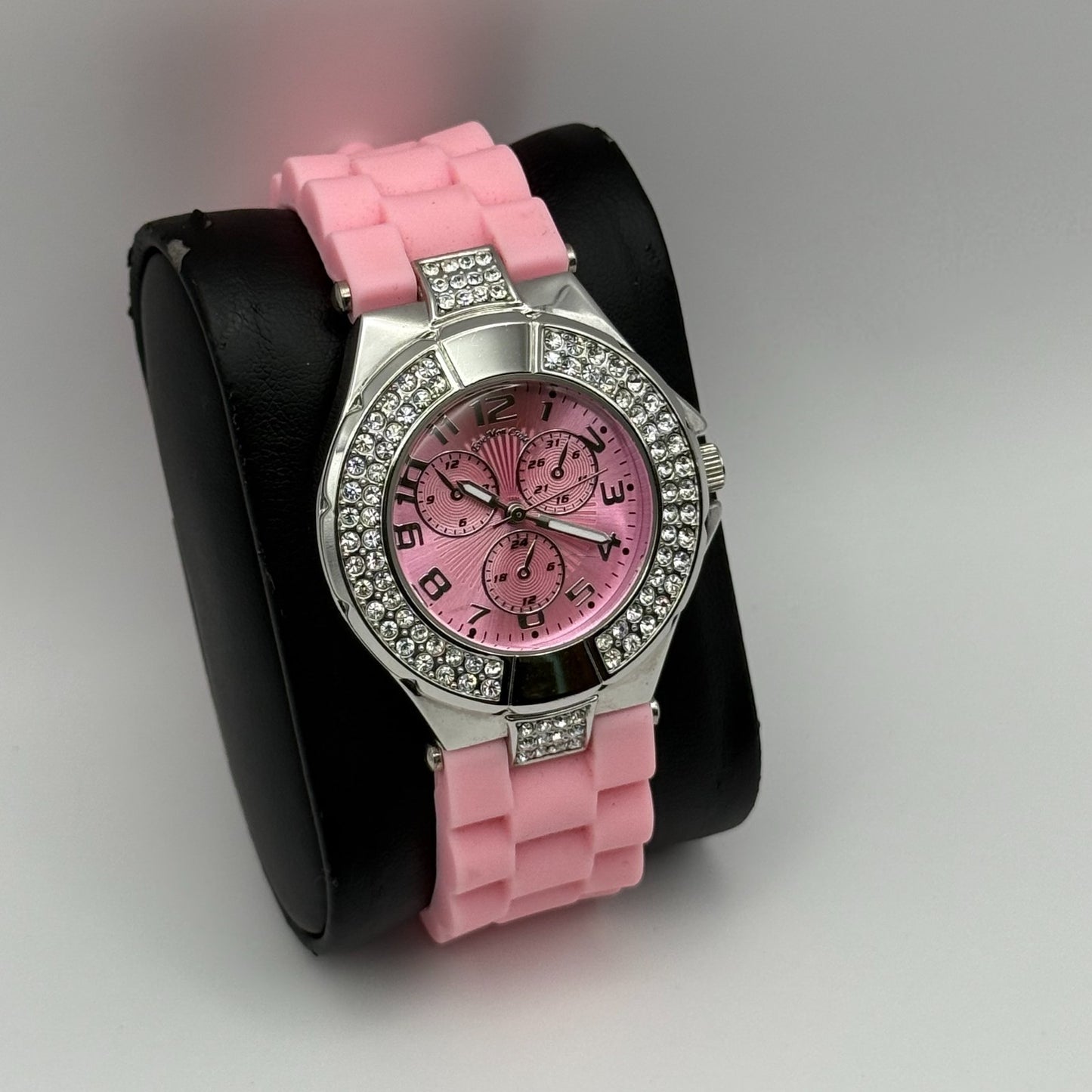 Eve Mon Crois Ladies Quartz Watch Pink Dial Crystal Accents Japan Working 36mm