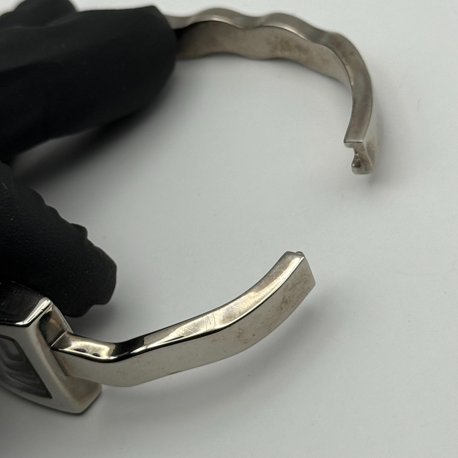 Solo Ladies Quartz Watch Pink Dial Silver Tone Bangle Working 20mm 6 Inches