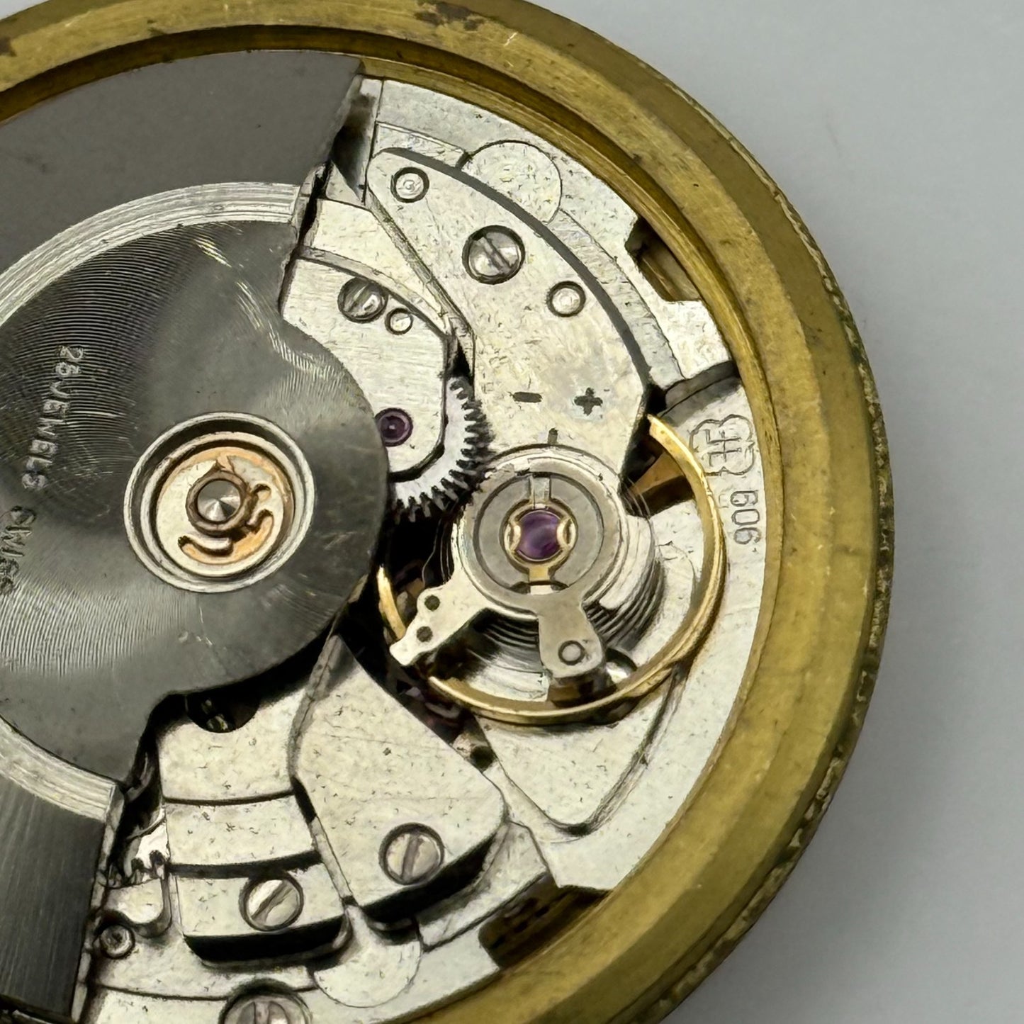 FHF 909 Automatic Watch Movement Garrard Date 25 Jewels Vintage Parts 31.8mm