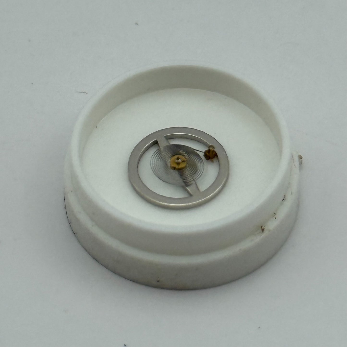 OC RZ Balance Wheel Complete And Spring 10½’’’ 1534 Watch Movement Parts NOS