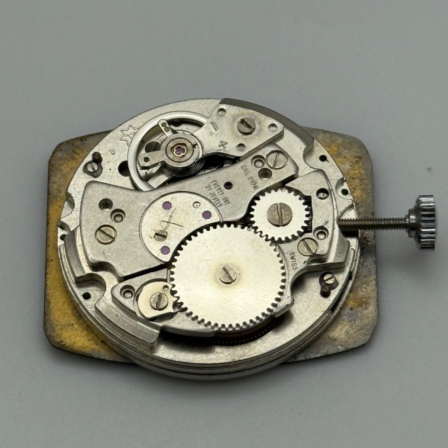 Tara Ronda 217A Watch Movement Running Day Date Manual Vintage Swiss Parts 27mm