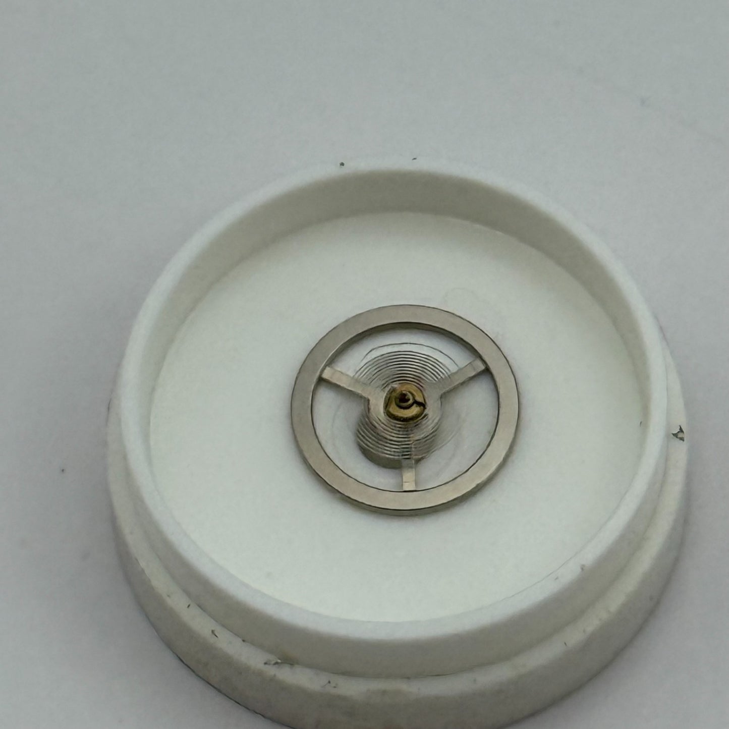 EB 8320 8321 8330 Balance Wheel Complete And Spring 6¾’’’ 1596 M Watch Movement