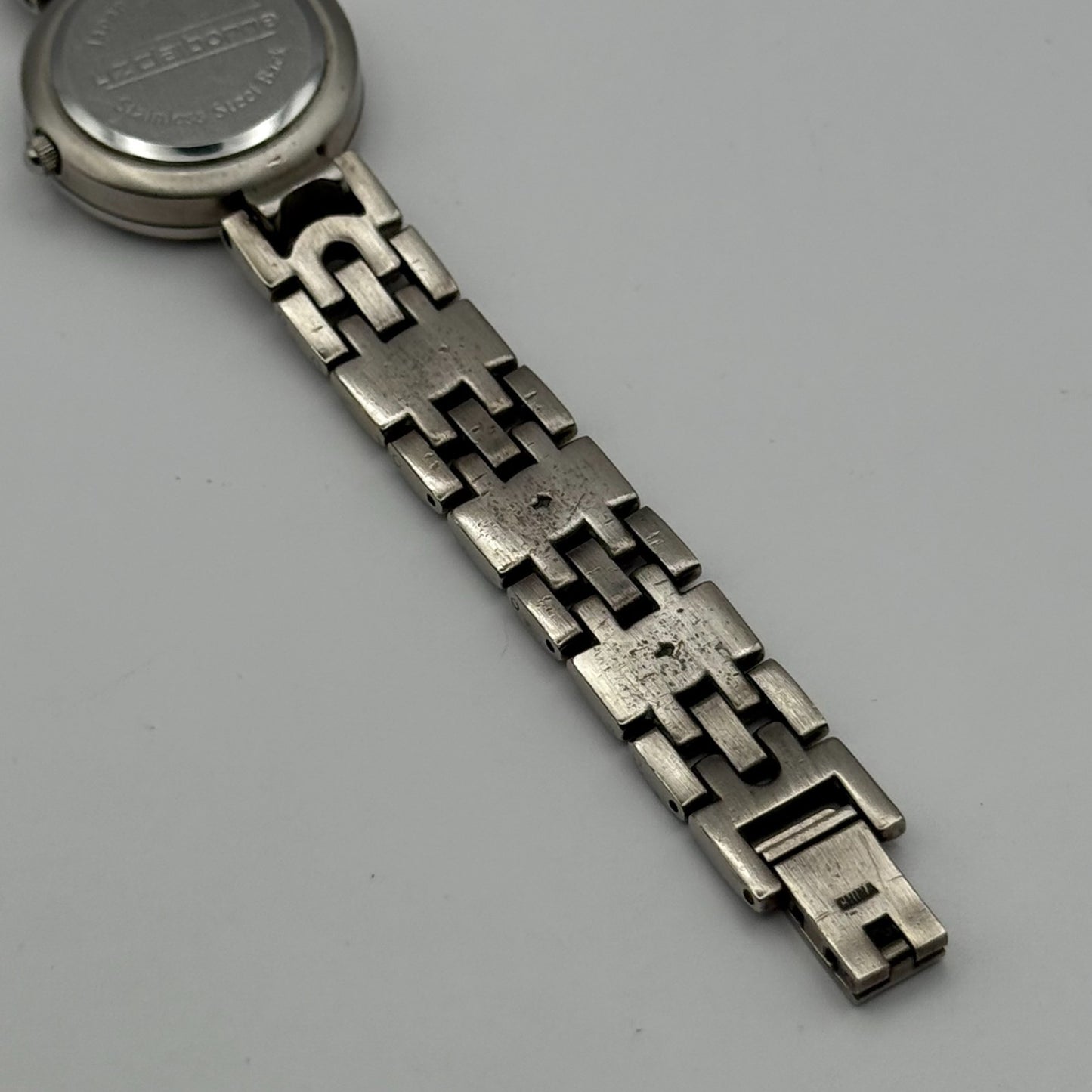 Liz Claiborne Ladies Quartz Watch Silver Tone Bracelet Japan Working 26mm