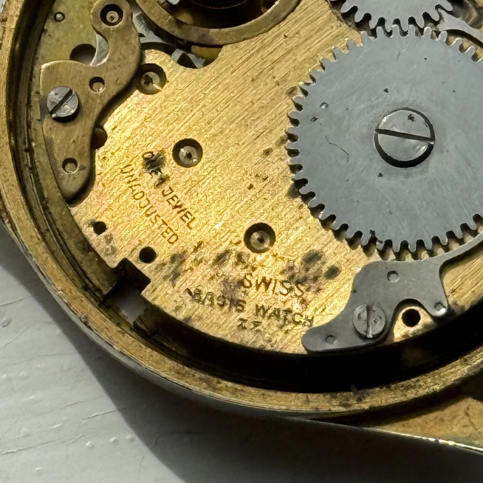 34mm Men's Vintage Lucerne Antimagnetic Swiss Manual Wind Watch PARTS REPAIR